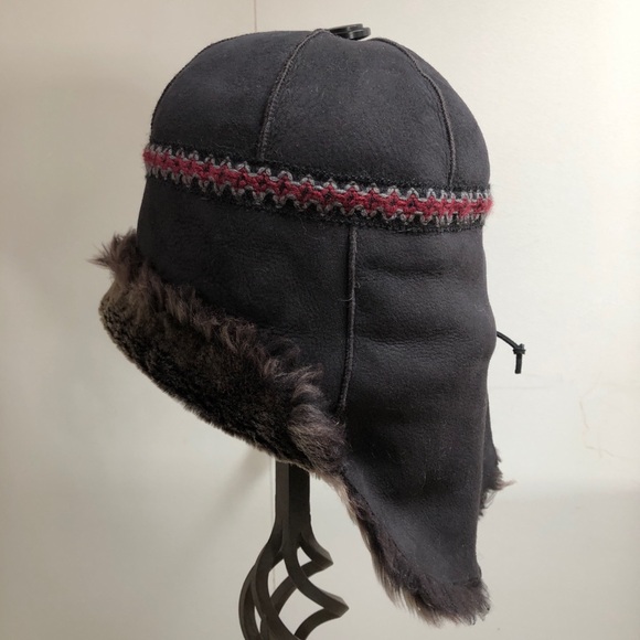 Handcrafted “Trapper” Hat (Chapeaux) - Picture 2 of 8